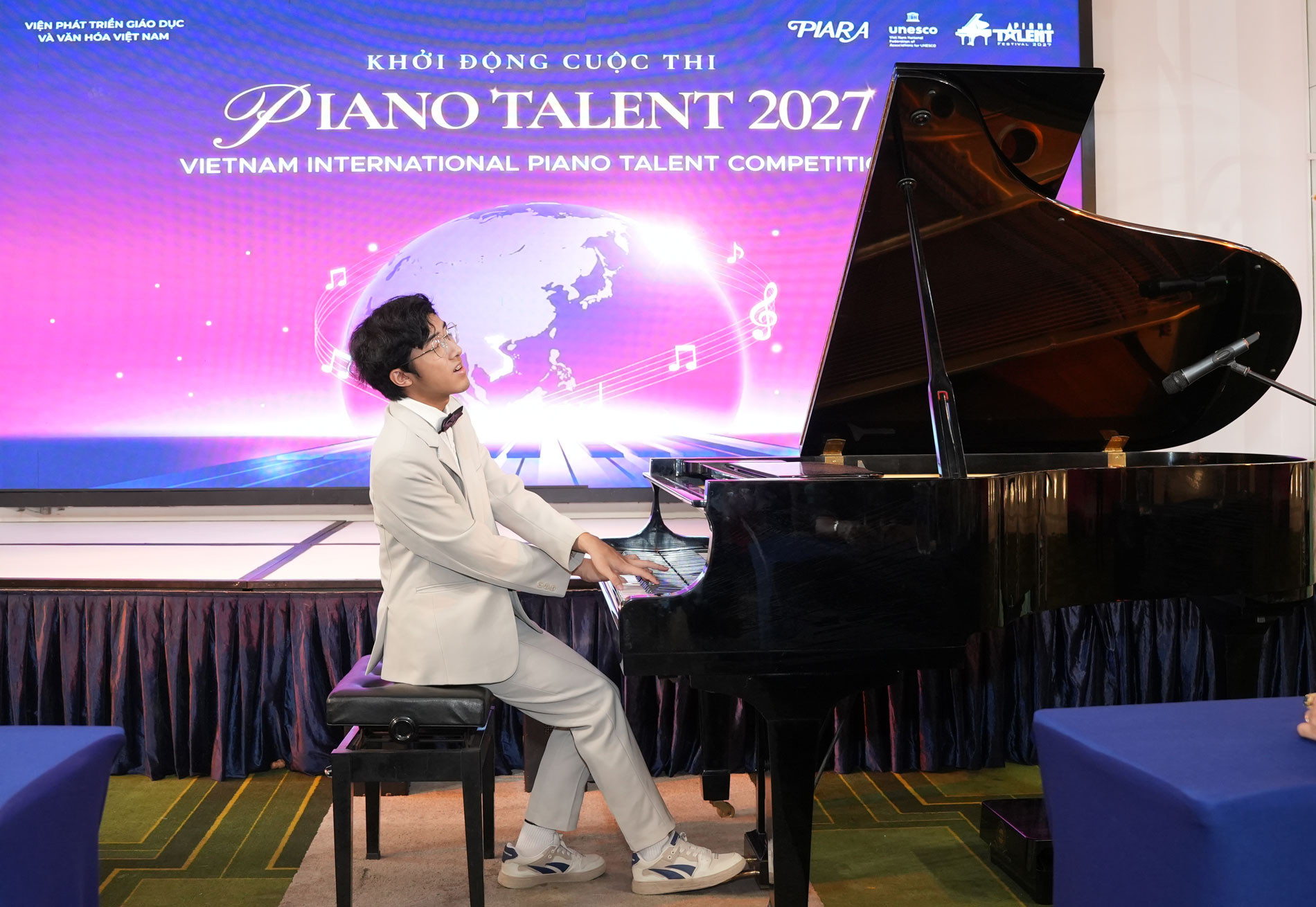 piano4.jpg