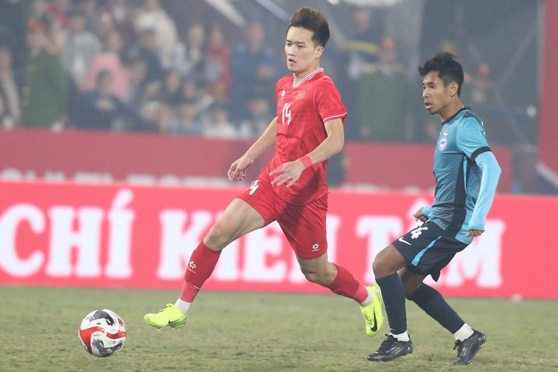 Trực tiếp bóng đá Việt Nam 0-0 Pakistan: Minh Hoàng liên tục bỏ lỡ