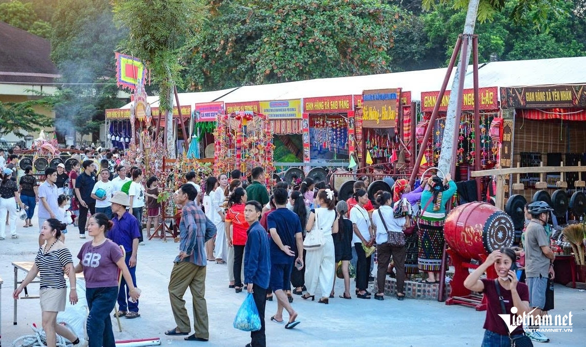 W-a1Đặc sản vùng cao hội tụ ở Lam Kinh.jpg