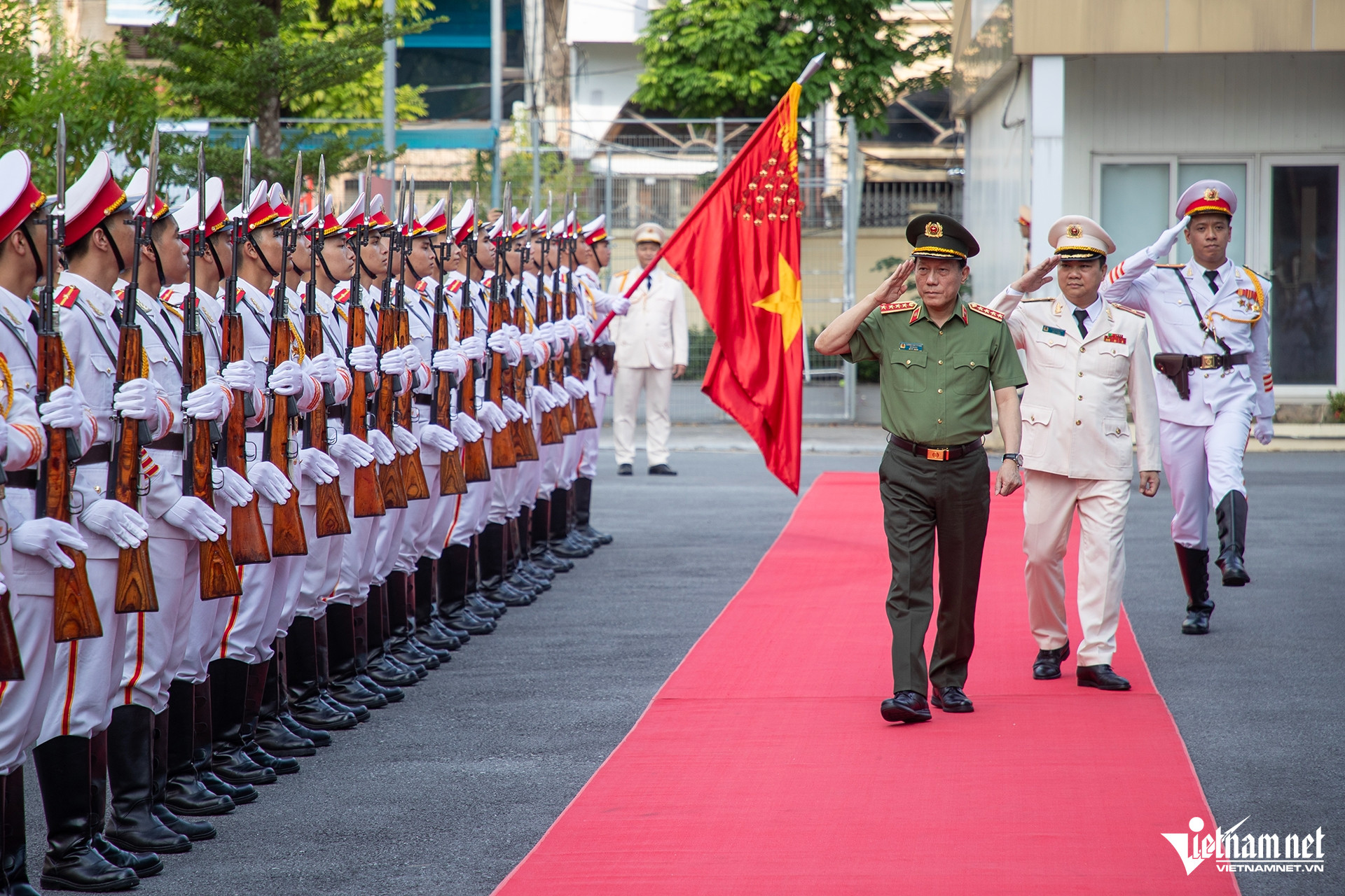 W-HIEU2019 2 sao chép.jpg