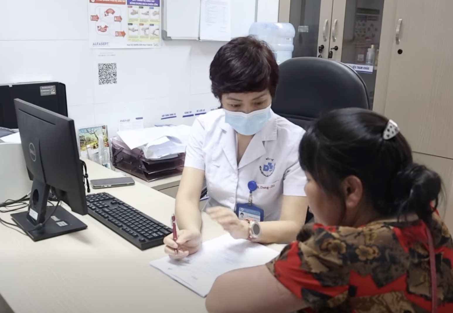 Căn bệnh tưởng chỉ ngoài da nhưng có thể gây ra cơn đau như điện giật
