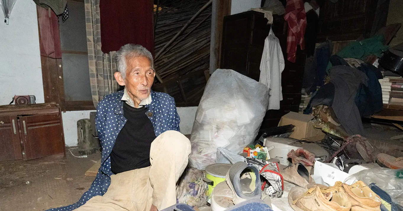 Những tỷ phú sống tằn tiện qua ngày để giữ tài sản