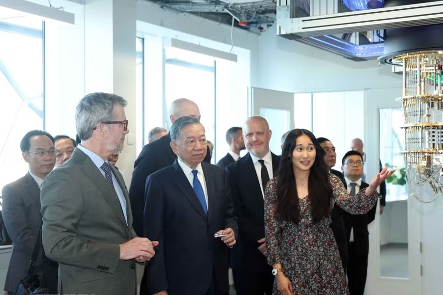 Tổng Bí thư, Chủ tịch nước thăm Viện Nghiên cứu Niels Bohr của ĐH Copenhagen