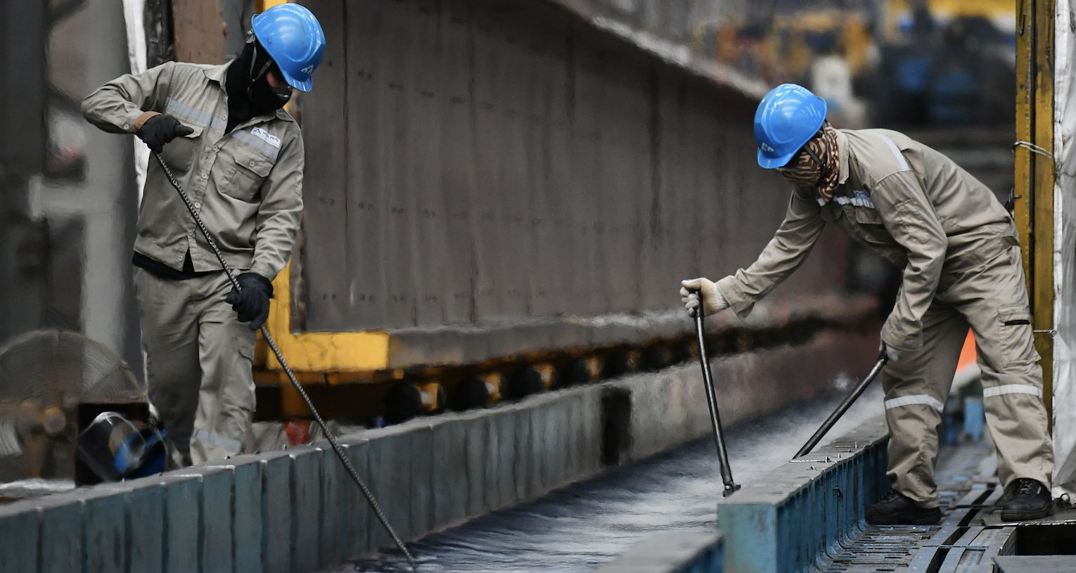 Áp khung giờ cao điểm mới: Lộ diện nhóm khách hàng có thể chịu tiền điện tăng