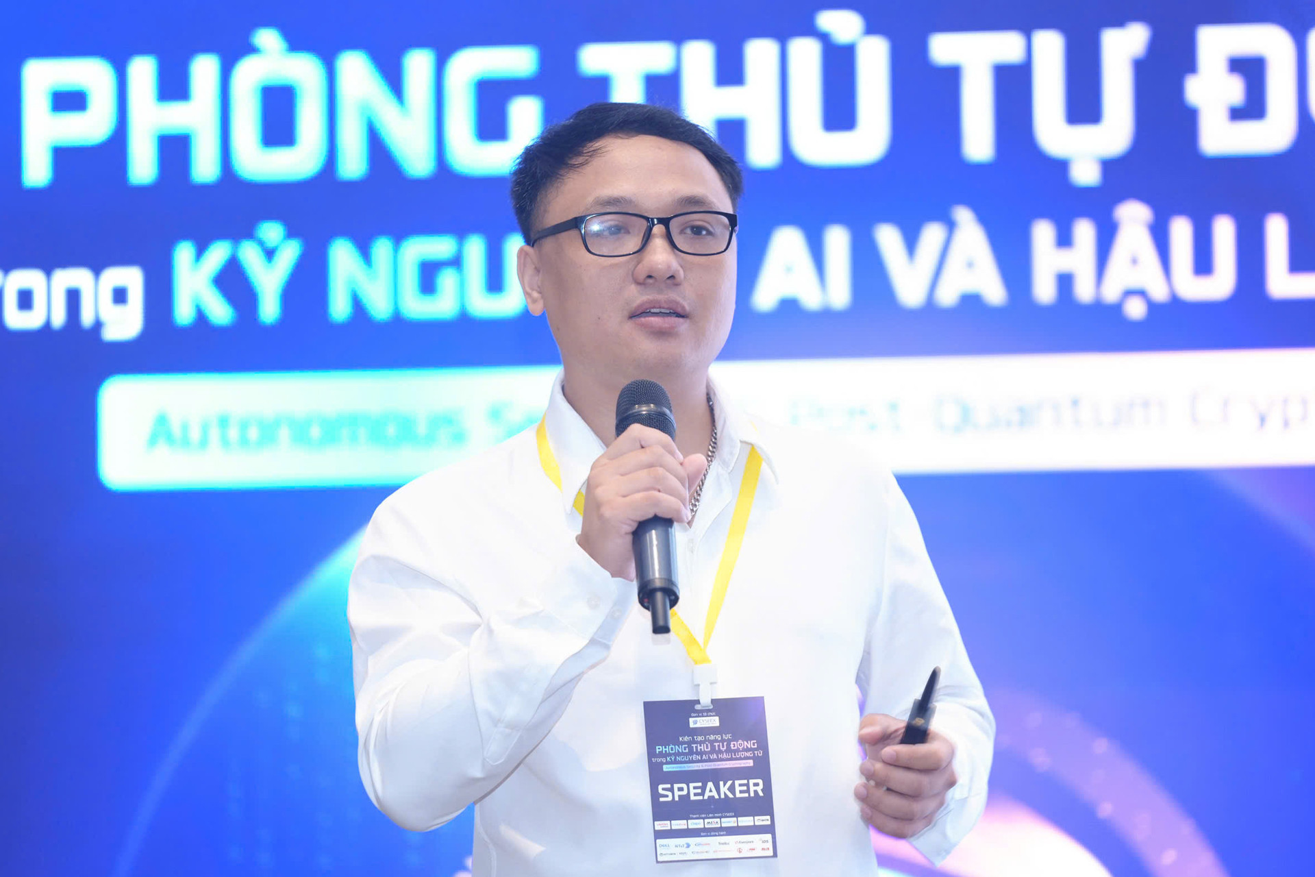 chuyen gia NCS 1.jpg