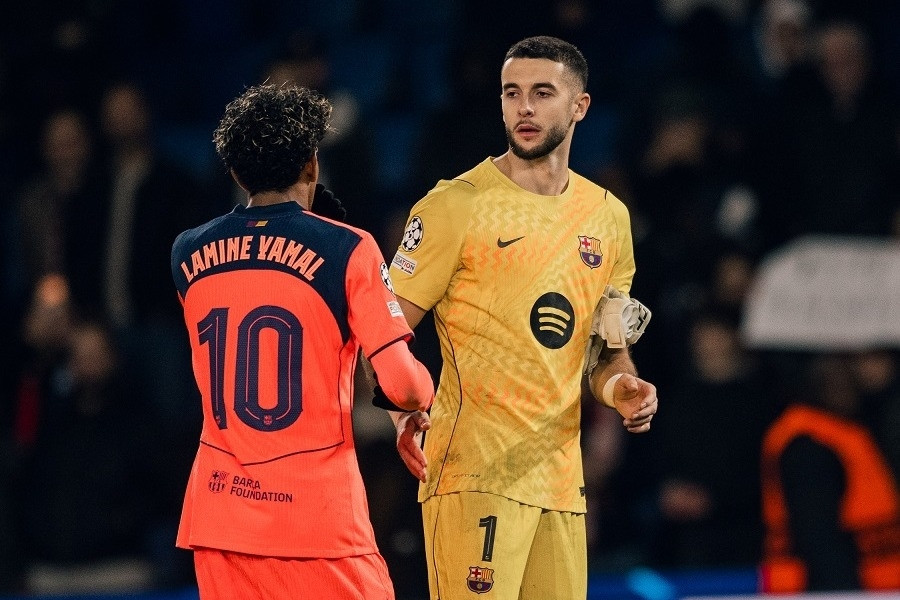 HLV Flick chỉ lý do khiến Barca bại trận trước PSG