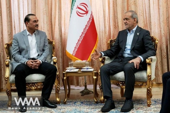 Iran nêu điều kiện đối thoại với Mỹ, thêm tàu chở dầu bốc cháy ở Hormuz