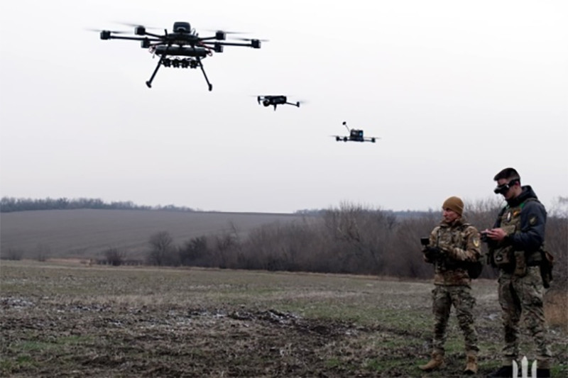 Ukraine phát hiện các quan chức biển thủ 5 triệu USD mua UAV