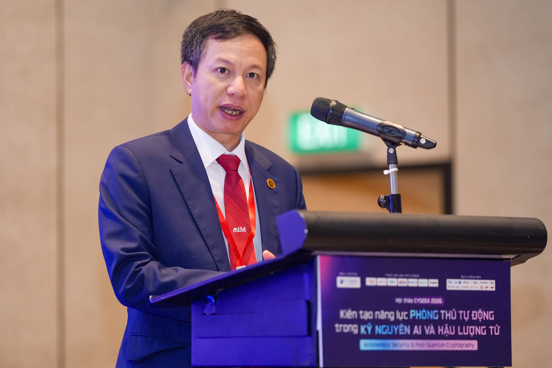 ong Nguyen Xuan Hoang 1.jpg