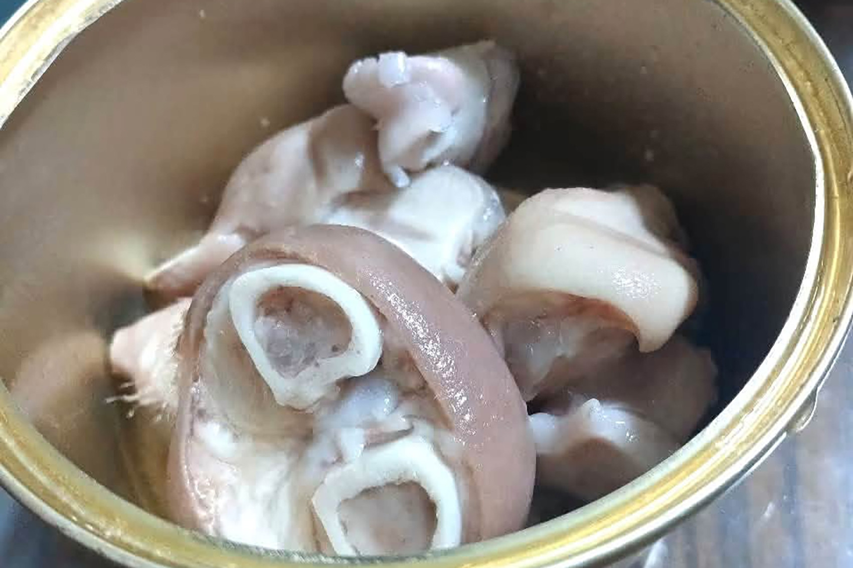 Quản lý thị trường Lạng Sơn nói về vụ mua khâu nhục Thất Khê, mở hộp chỉ thấy chân giò