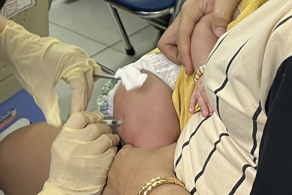 Thêm một học sinh nhiễm não mô cầu tại TPHCM