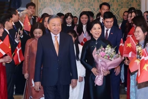 Tổng Bí thư, Chủ tịch nước gặp cộng đồng người Việt Nam tại một số nước châu Âu