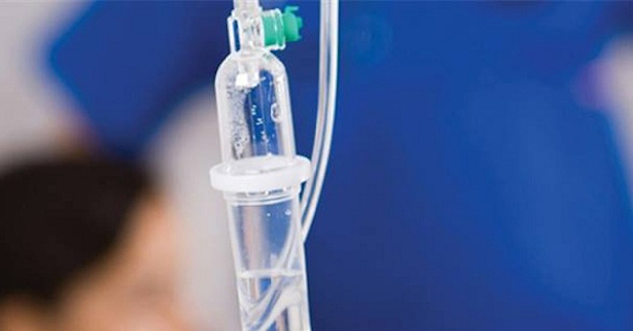 Uống thuốc đều, người đàn ông vẫn tăng vọt huyết áp
