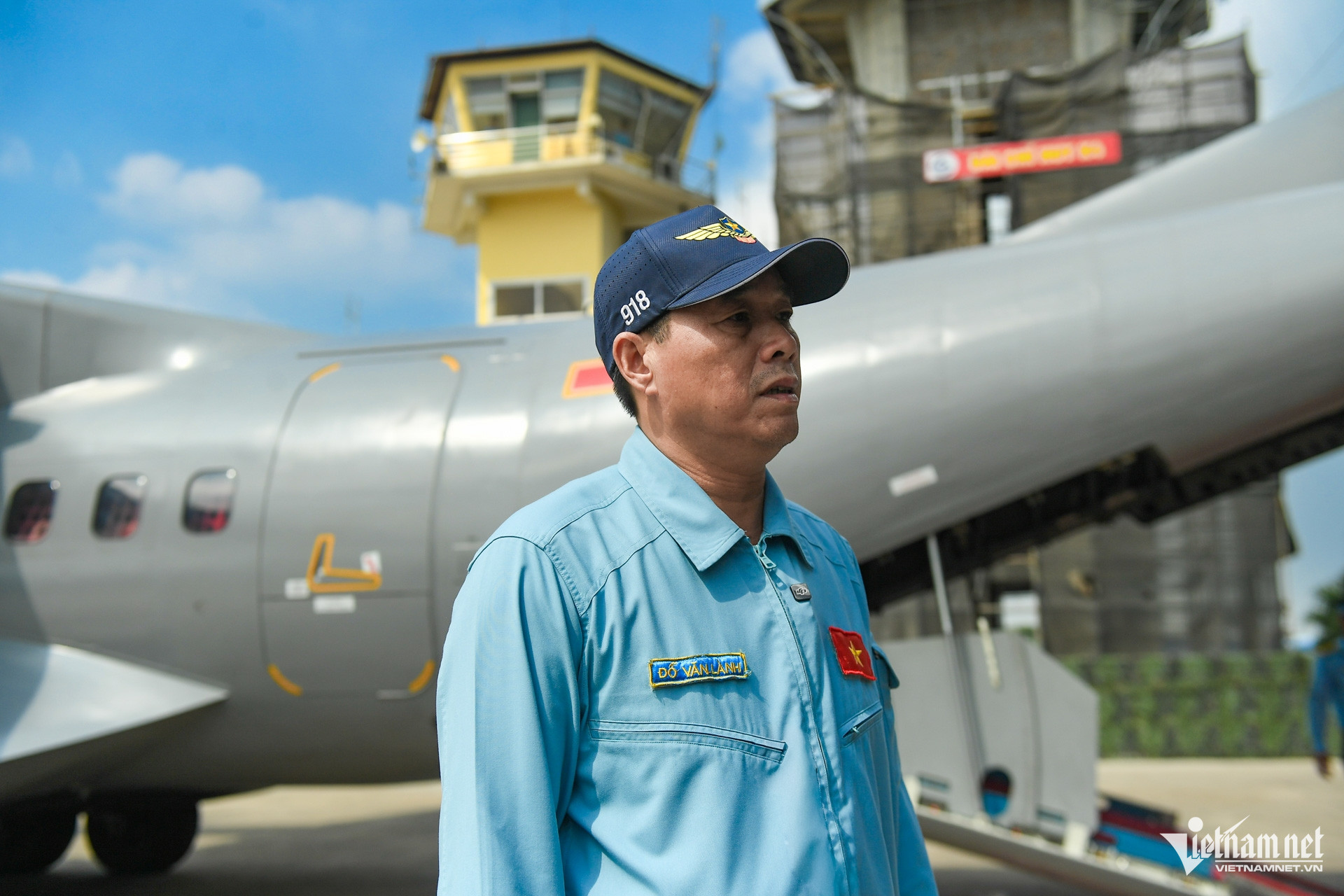 https://static-images.vnncdn.net/vps_images_publish/000001/000003/2026/10/21/w-phi-cong-500-ngay-dem-hai-cot-liet-si-phong-khong-khong-quan-30-3011.jpg