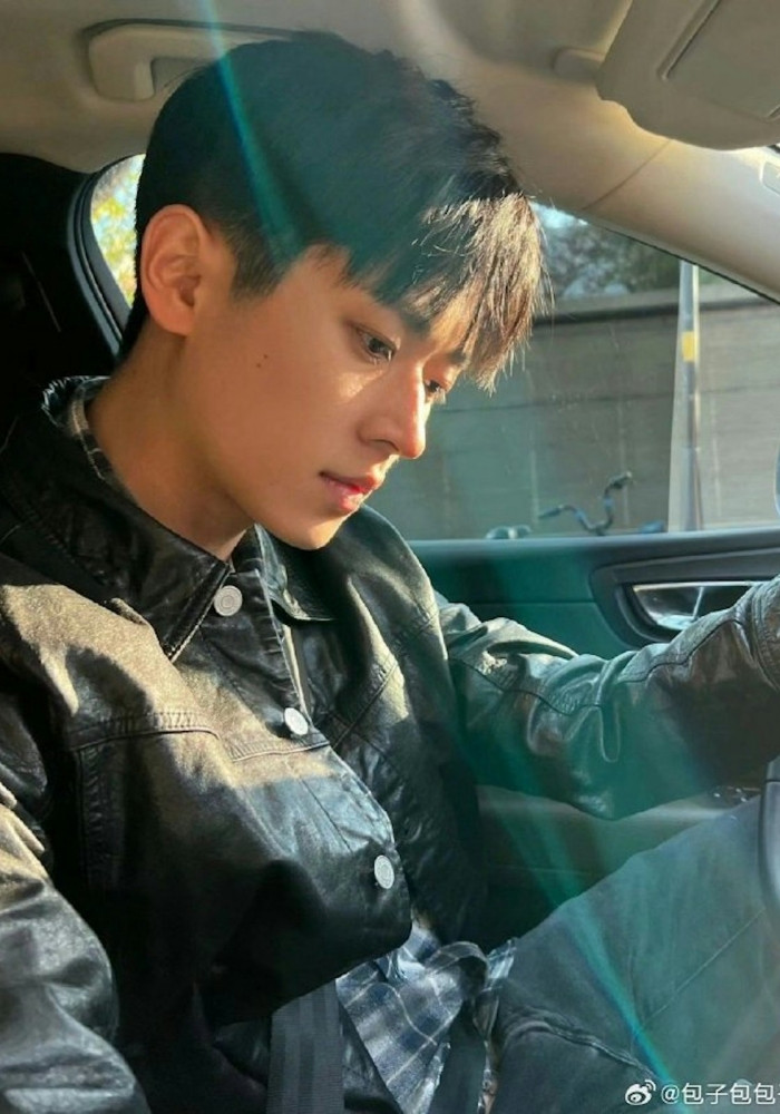 https://static-images.vnncdn.net/vps_images_publish/000001/000003/2026/10/22/batch-9je4zngaj-kx2urgbii06meoginbbqh7ltjahs0ywh0-1919.jpg