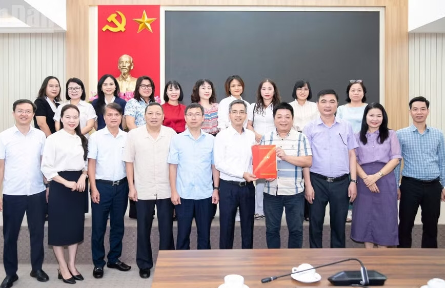 Chuyển giao Cổng thông tin điện tử Đảng Cộng sản Việt Nam sang Báo Nhân Dân