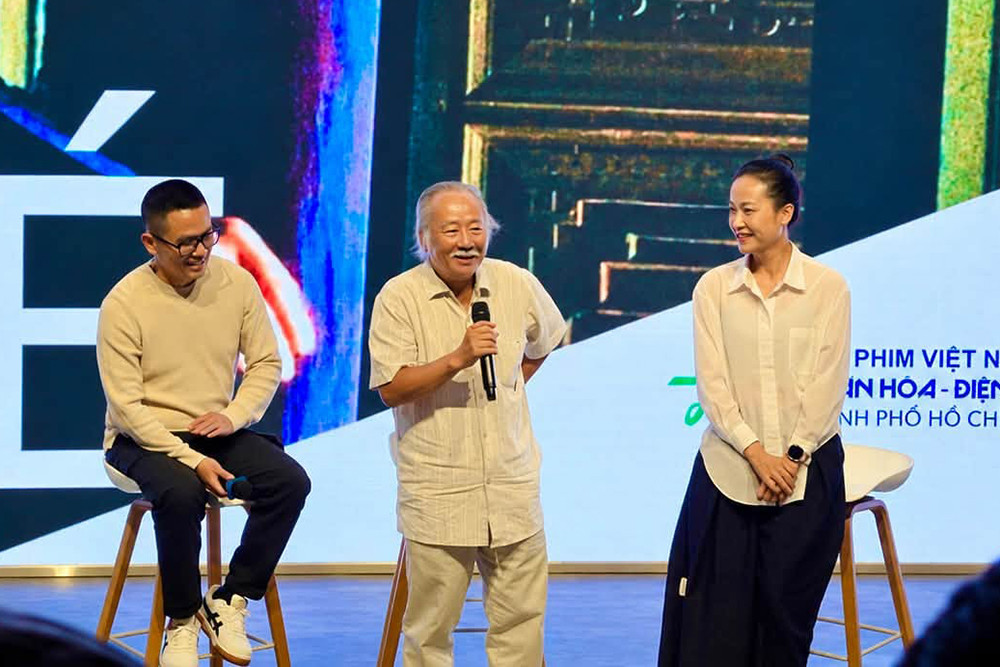 Hong Anh 3.jpg