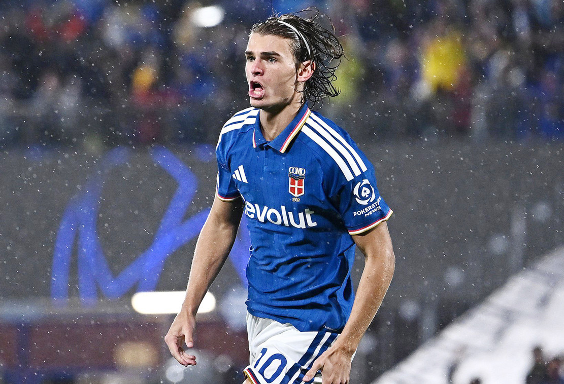 HVK2ooZXwAA8q1l.jpg