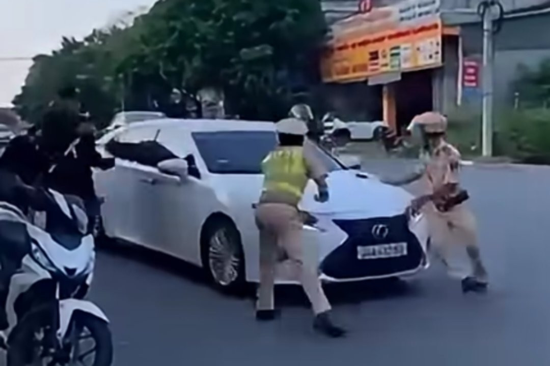 Khởi tố nữ tài xế Lexus tăng ga bỏ chạy