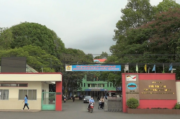 Sự thật vụ xe khách chở sinh viên ở Đồng Nai đi biên giới Campuchia