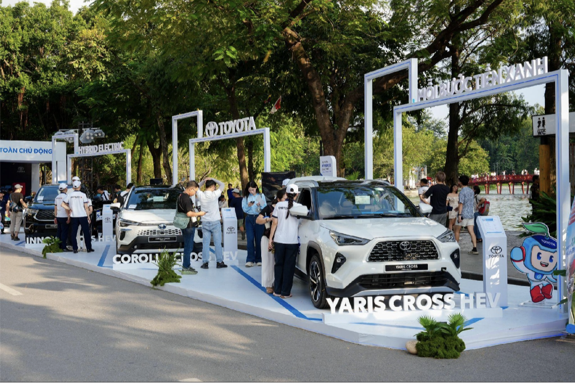 Toyota ưu đãi đến 100% phí trước bạ cho nhiều dòng xe trong tháng 10
