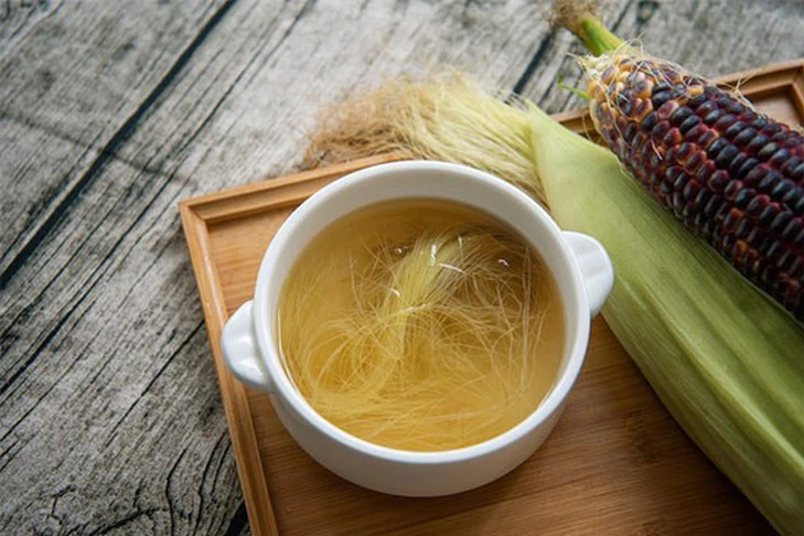 Uống râu ngô, mã đề, kim tiền thảo có làm tan sỏi thận?