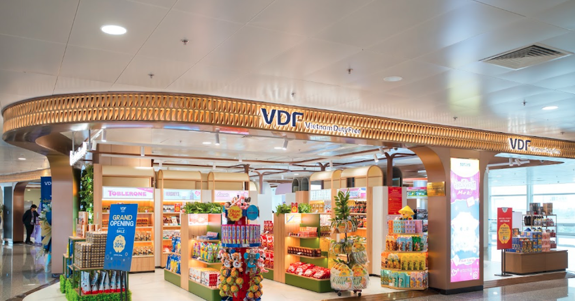 Vietnam Duty Free tại Nội Bài: Điểm nhấn của ngành bán lẻ du lịch