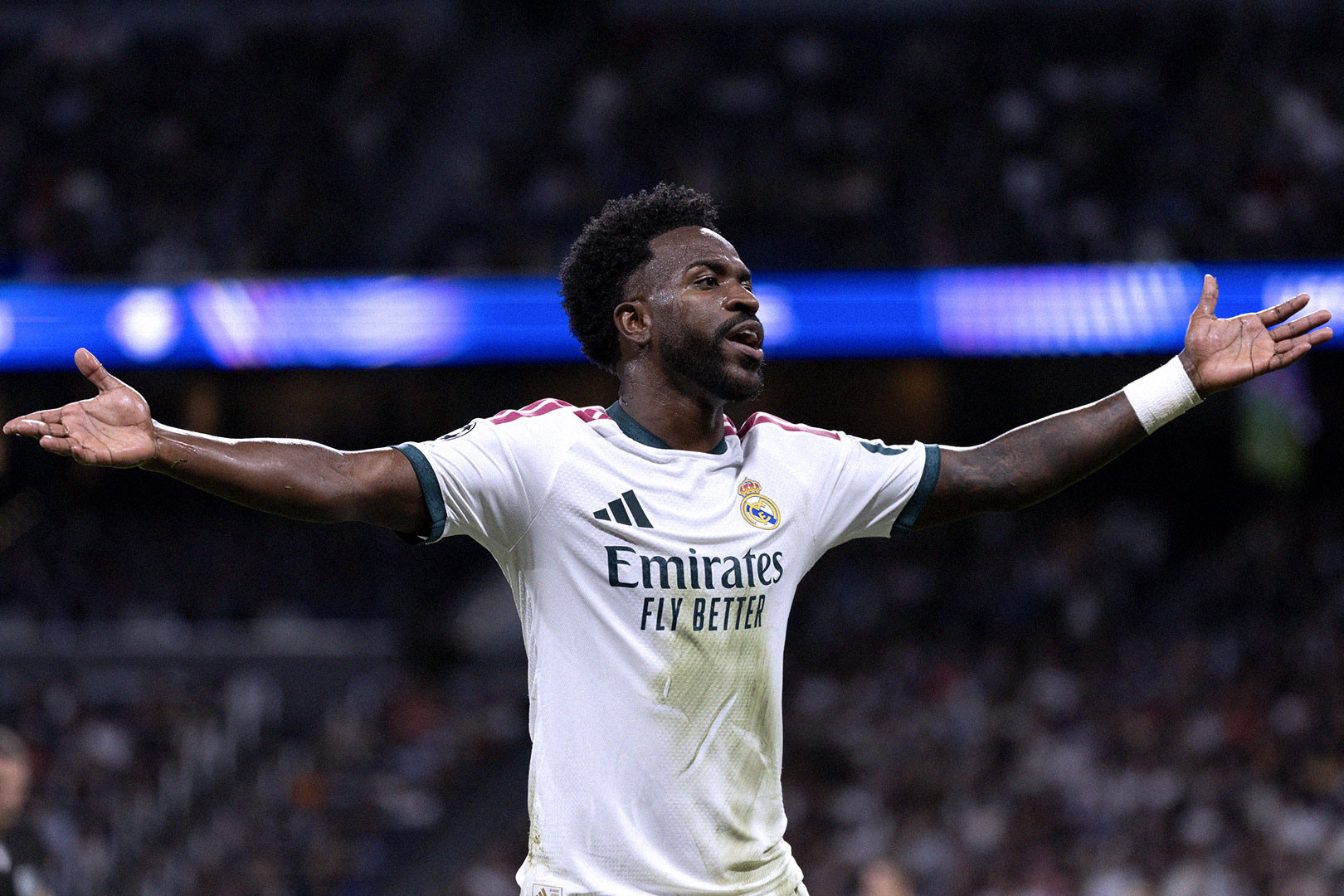 Vinicius Real Madrid Leipzig 3.jpg