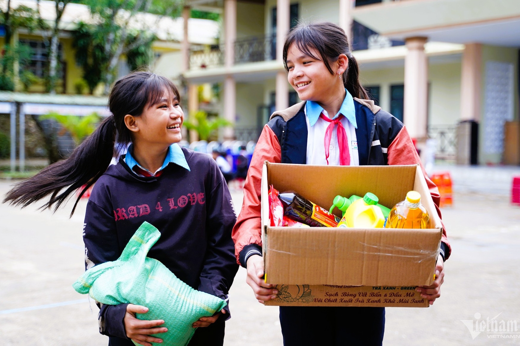 Đề xuất bổ sung chính sách ăn trưa cho học sinh vùng đồng bào dân tộc thiểu số