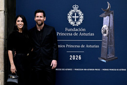 Messi Antonela.jpg