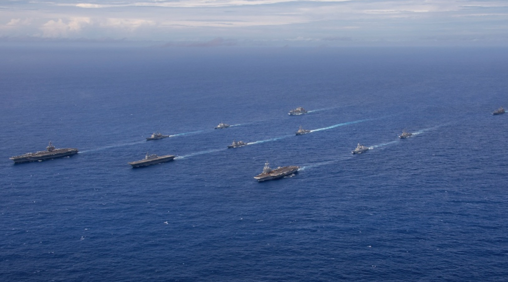 Nhóm tác chiến tàu sân bay. Ảnh: US Navy