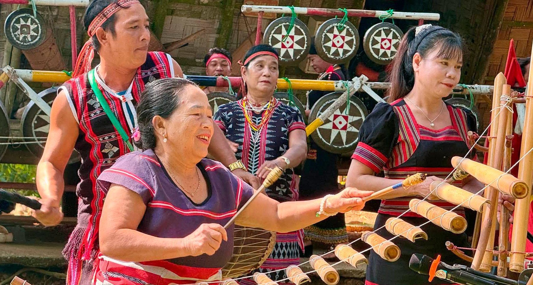 Báo VietnamNet