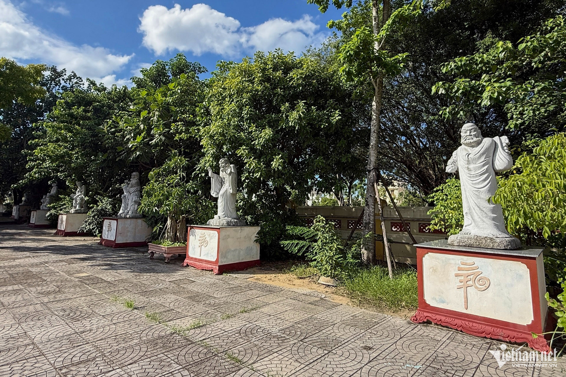https://static-images.vnncdn.net/vps_images_publish/000001/000003/2026/10/23/w-anh-3-668-1633.jpg