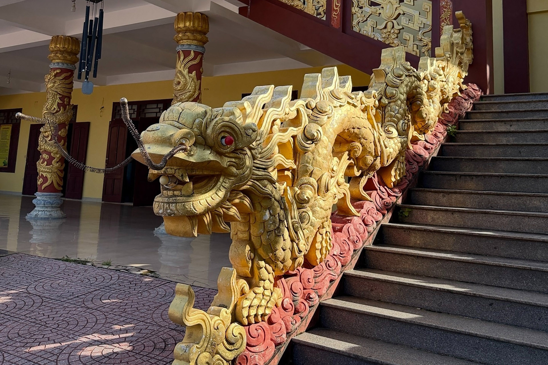 https://static-images.vnncdn.net/vps_images_publish/000001/000003/2026/10/23/w-chanh-dien-2-670-1634.jpg