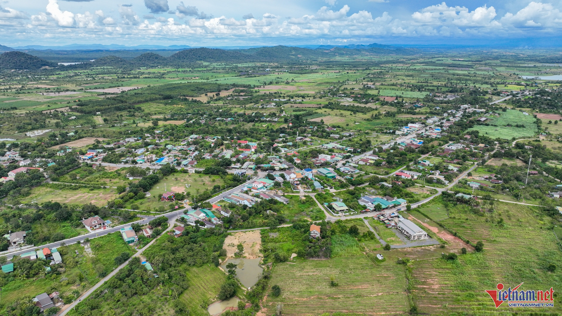 W-Đắk Lắk Nguyễn Huế 7.jpg