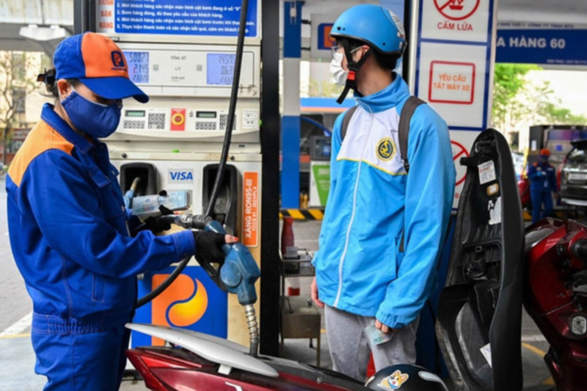 Giá xăng dầu hôm nay 24/10: Thế giới tăng mạnh, xăng trong nước có kỳ giảm sâu