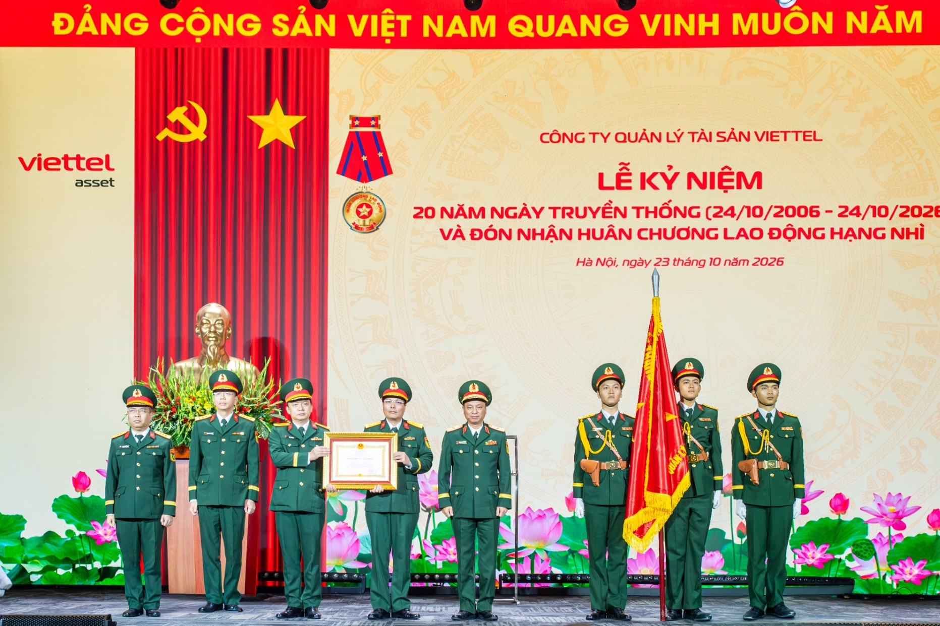 Công ty Quản lý tài sản Viettel nhận Huân chương Lao động hạng Nhì