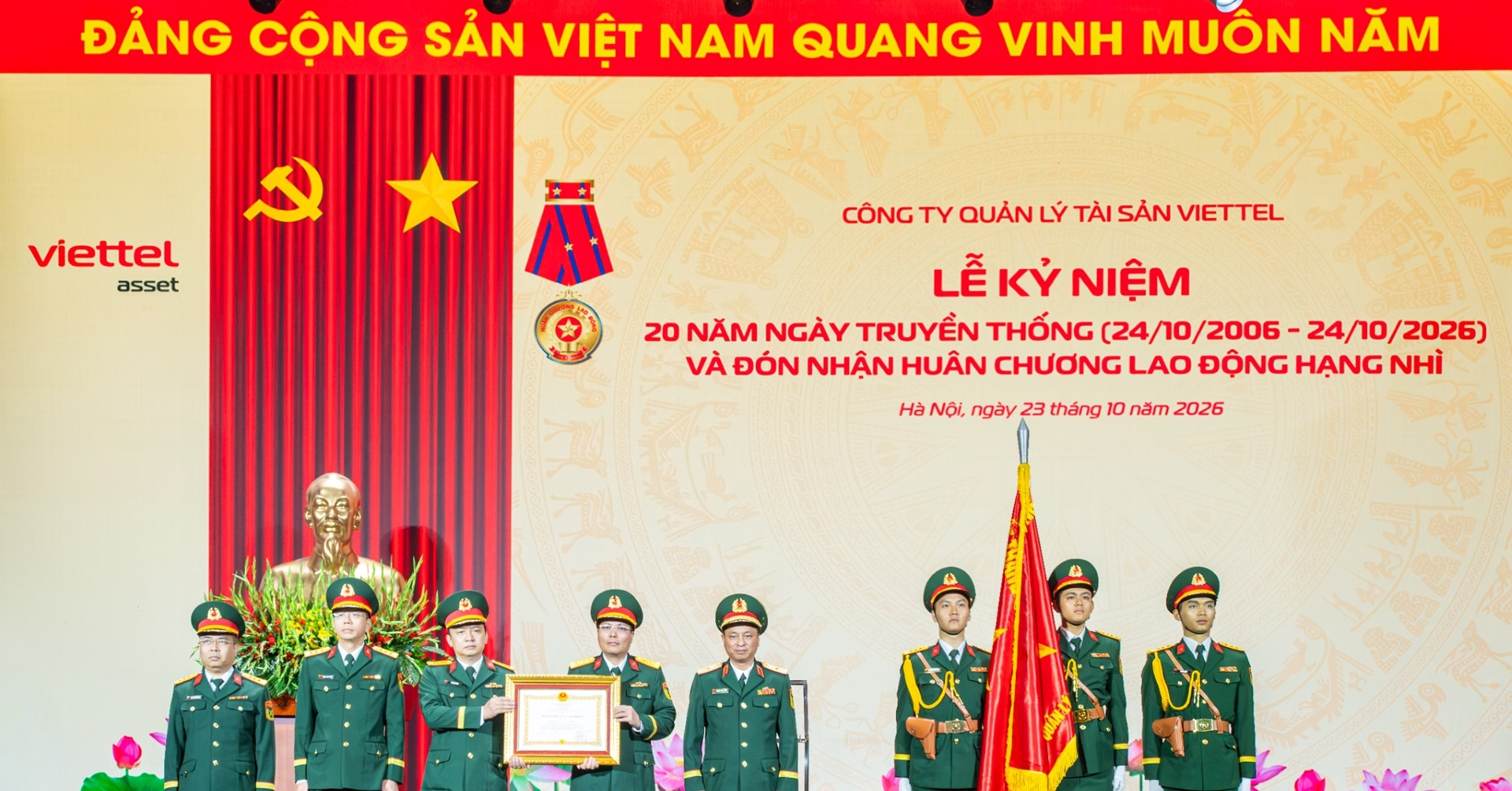 Công ty Quản lý tài sản Viettel nhận Huân chương Lao động hạng Nhì