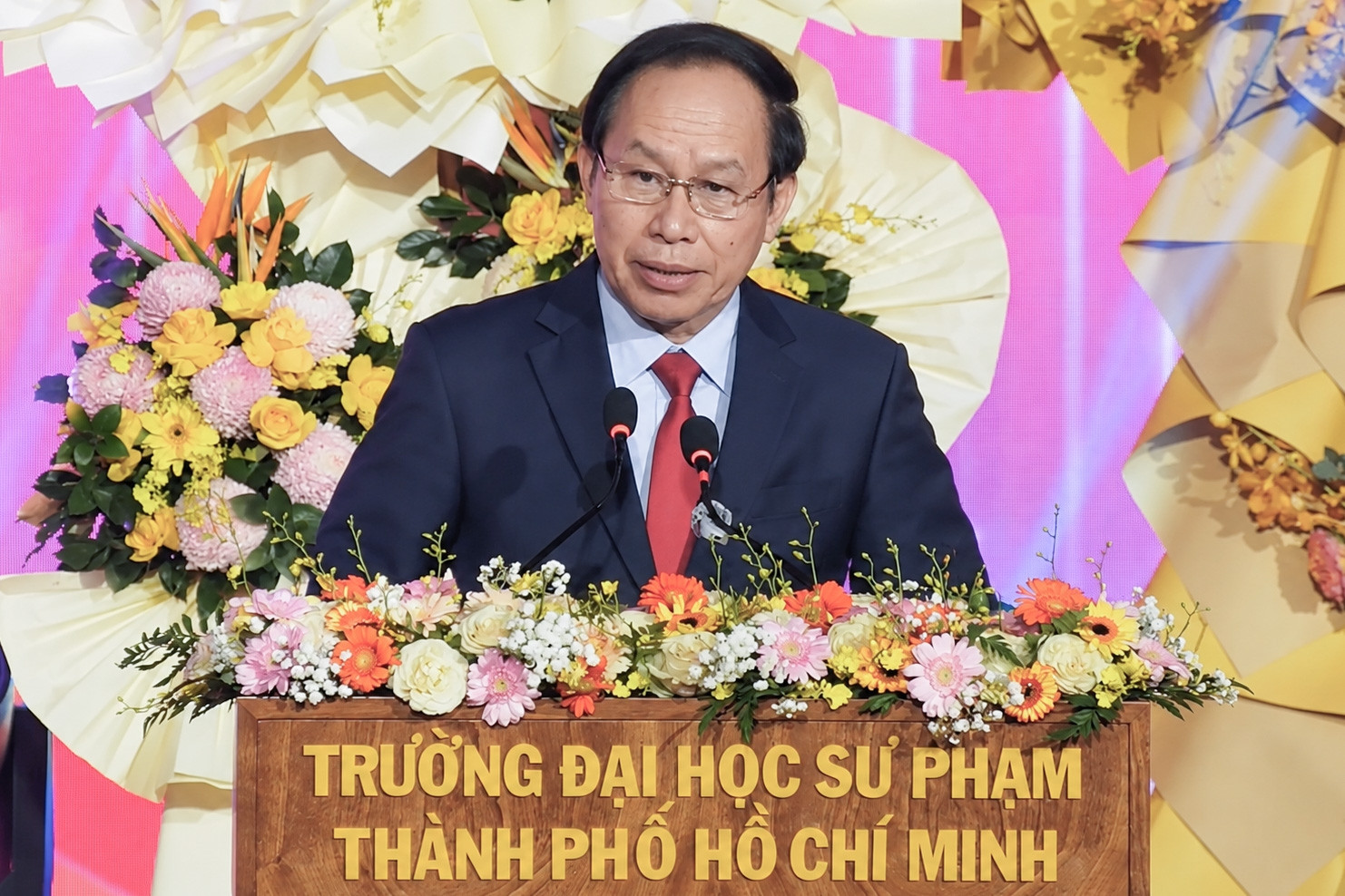 Kỳ vọng của Phó Thủ tướng với Trường ĐH Sư phạm TPHCM