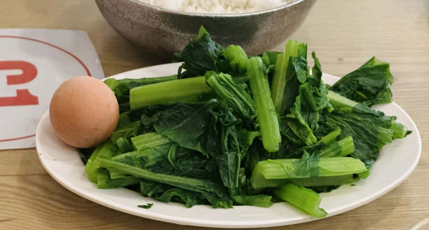 Người phụ nữ chỉ ăn rau, bỏ cơm một tháng, cơ t...
