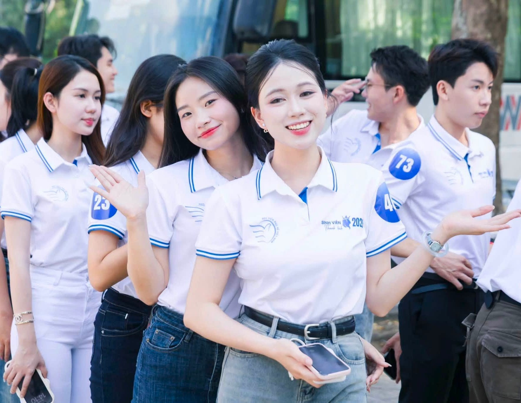 Trần Thu Hằng 8.jpg