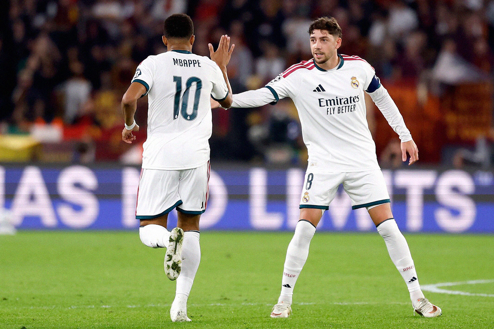 Valverde Mbappe.jpg