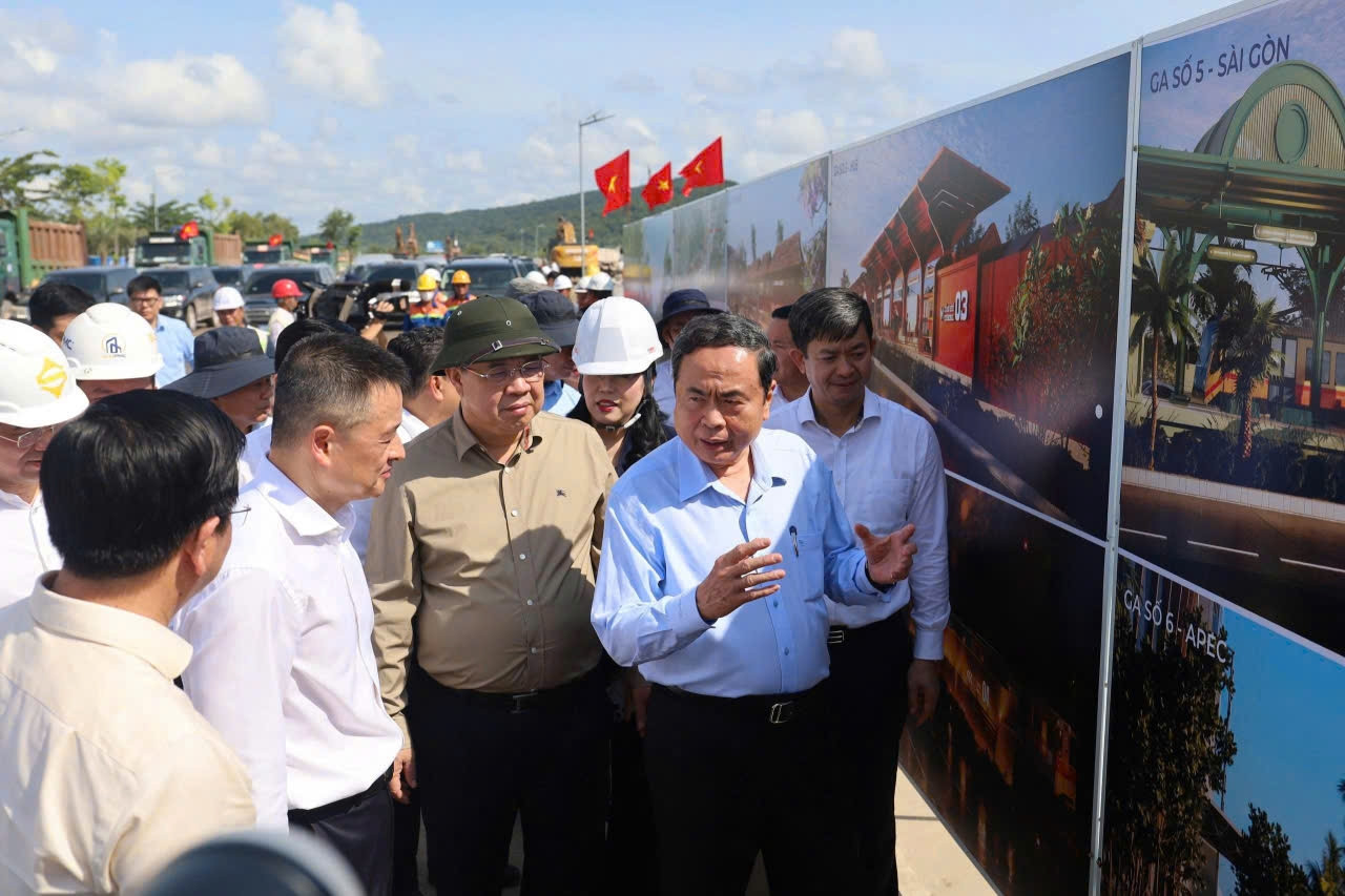 Chủ tịch Quốc hội Trần Thanh Mẫn kiểm tra tiến độ các công trình APEC 2027