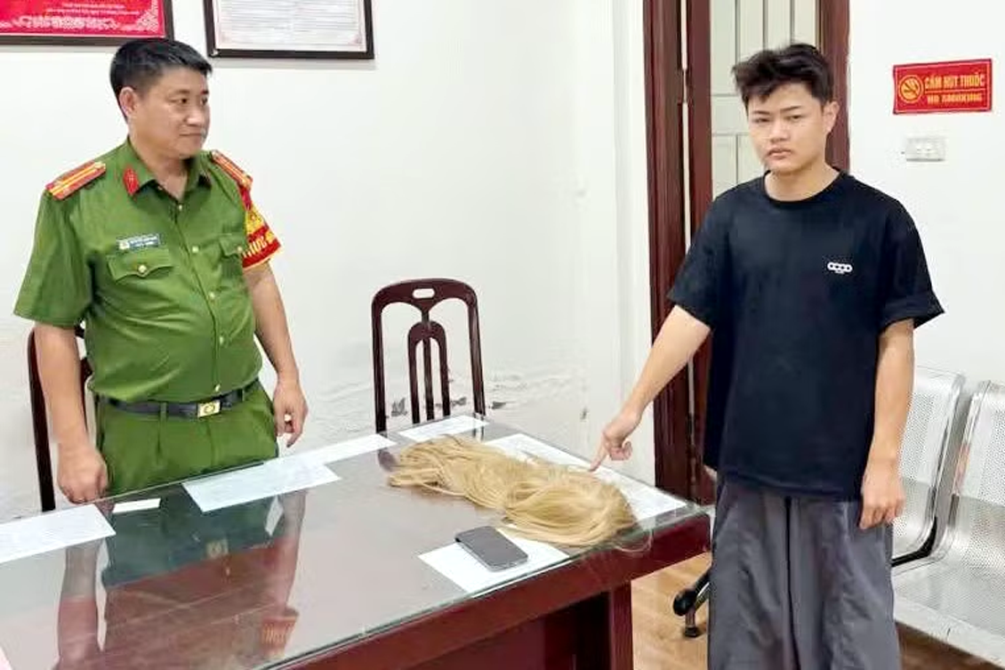Lời khai của đối tượng giả gái, chuốc rượu nạn nhân để trộm iPhone ở Hà Nội