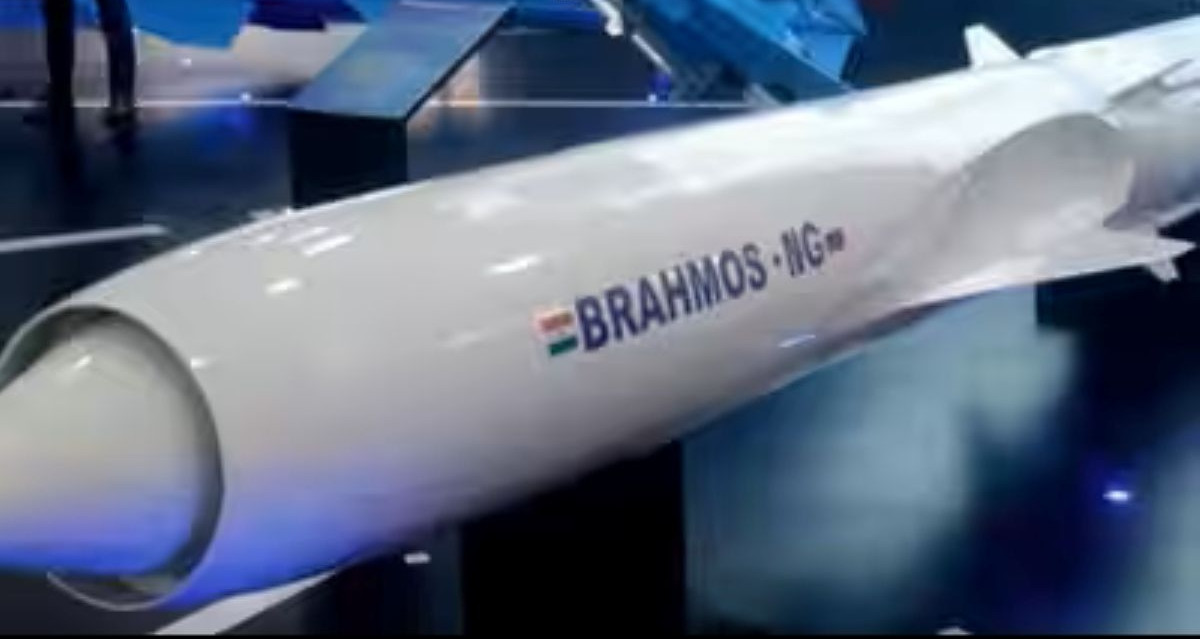 Tên lửa BrahMos "lột xác" với tầm bắn tăng gấp 5 lần nguyên bản, tốc độ siêu vượt âm