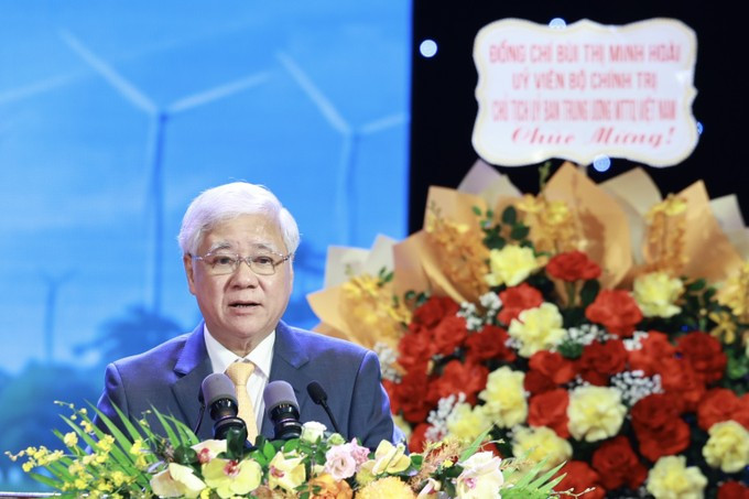 anh 2 ông Đỗ Văn Chiến .jpg