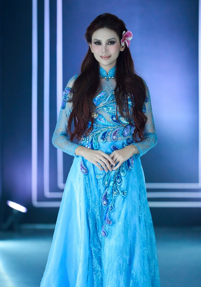 https://static-images.vnncdn.net/vps_images_publish/000001/000003/2026/10/26/batch-14-huan-luyen-vien-vo-hoang-yen-trong-vong-loai-tap-4-the-face-vietnam-2026-696.jpg