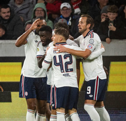 https://static-images.vnncdn.net/vps_images_publish/000001/000003/2026/10/26/bayern-munich-ha-freiburg-giu-ngoi-dau-bundesliga-320.jpeg