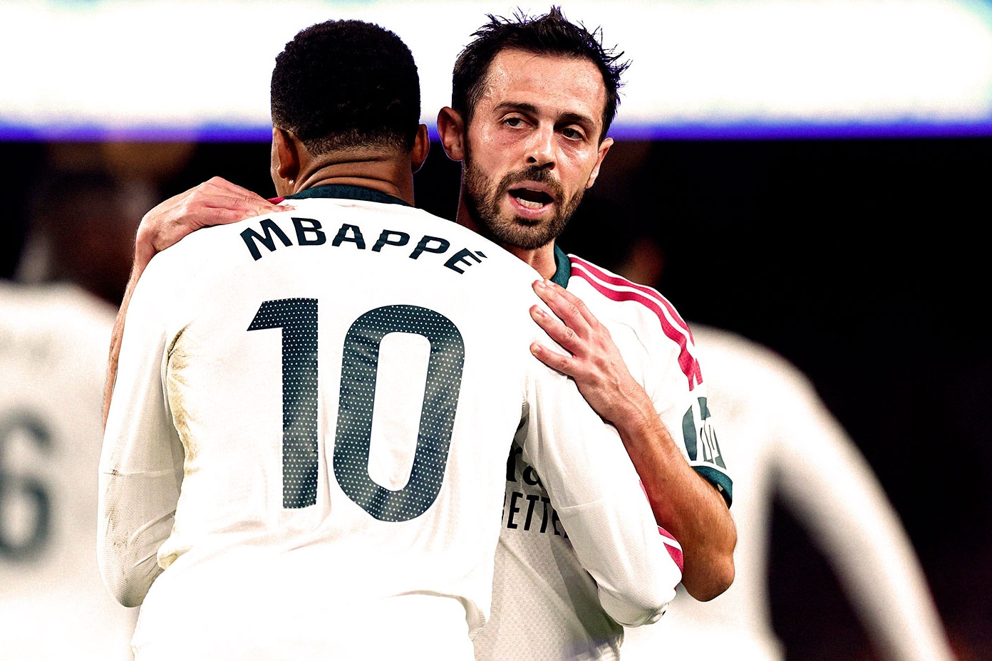 Real Madrid thắng đẹp Barca: Vì Mourinho là Người đặc biệt