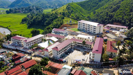 w a1hon 700 hoc sinh hao huc ngay khai giang 1267 2349.jpg